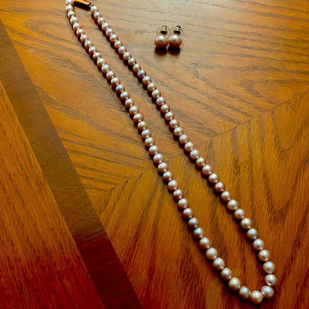Pearl earrings and necklace